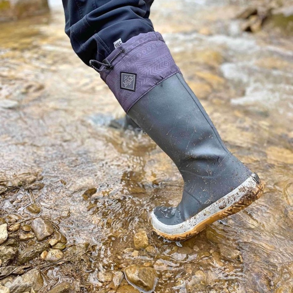 BRAND NEW men original muck forager waterproof boots size men US 12 with bag